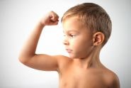 Influencia de la fuerza muscular isométrica de las extremidades superiores en el estrés oxidativo en niños