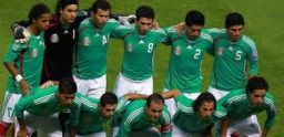 Valoración del somatotipo y proporcionalidad de futbolistas universitarios mexicanos respecto a futbolistas profesionales