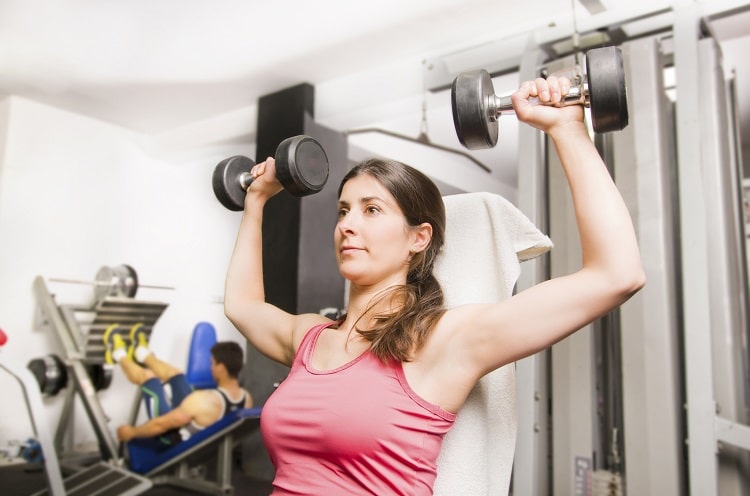 Efectos de las terapias manuales y el ejercicio de fuerza sobre la hipotensión post-ejercicio en mujeres con presión arterial normal