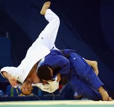 Condición muscular y estabilidad del tronco en judocas de nivel nacional e internacional